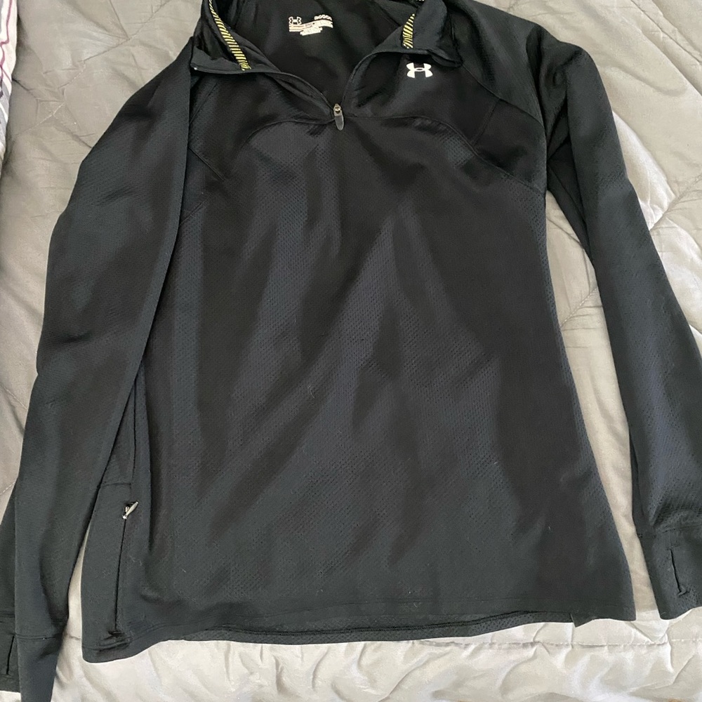 Under Armour long sleeve shirt. Medium